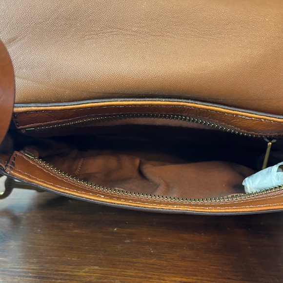 Fossil Carmel Brown Leather Crossbody Bag - Picture 9 of 12